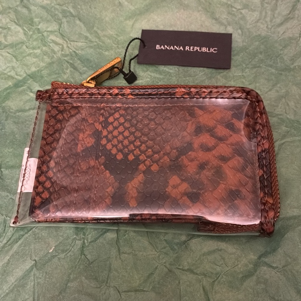 NWT Banana Republic Snake Print Card Case